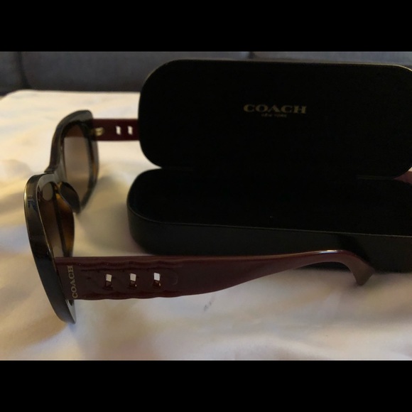 Coach sunglasses - Picture 1 of 3